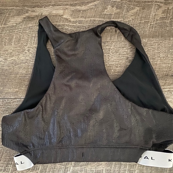 Koral Activewear Metallic Beta Obscure Sports Bra SM - Picture 2 of 3